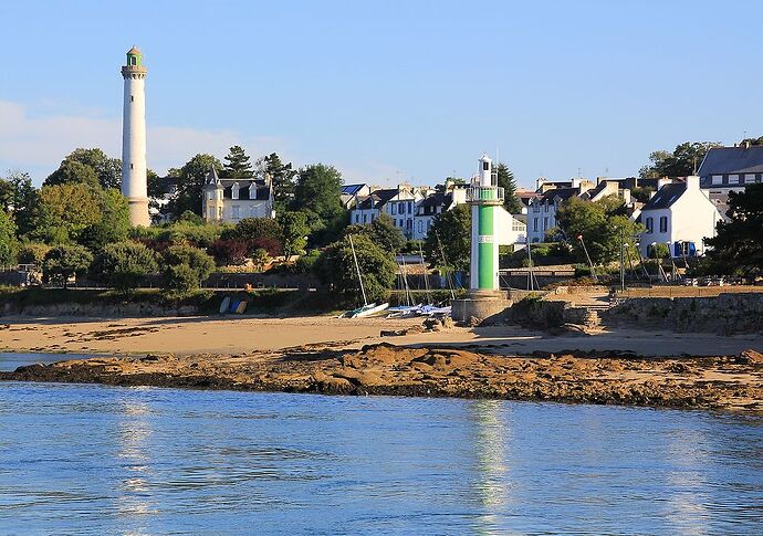 Re: Souvenirs d’escapades en Bretagne, principalement dans le sud du Finistère. (seconde partie)  De Concarneau … aux îles des Glénan. - jem