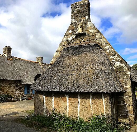 Souvenirs d’escapades en Bretagne, principalement dans le sud du Finistère. (seconde partie)  De Concarneau … aux îles des Glénan. - jem