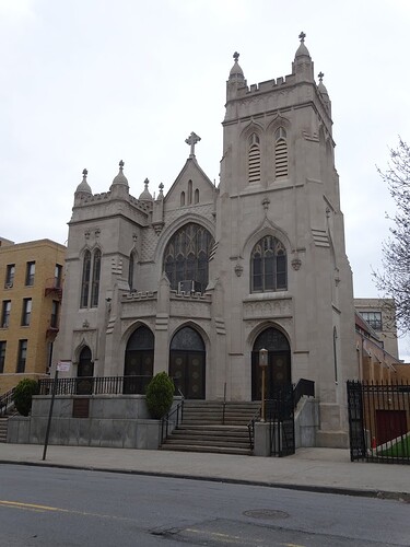 DSC05891 23 25 Newtown Ave Astoria