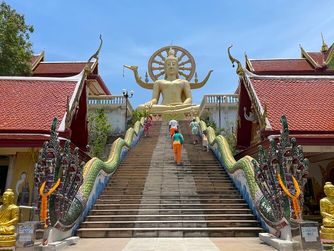 Wat Phra Yai