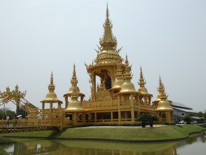 Wat Rong Khun