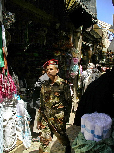 02_33 Souk Sana'a