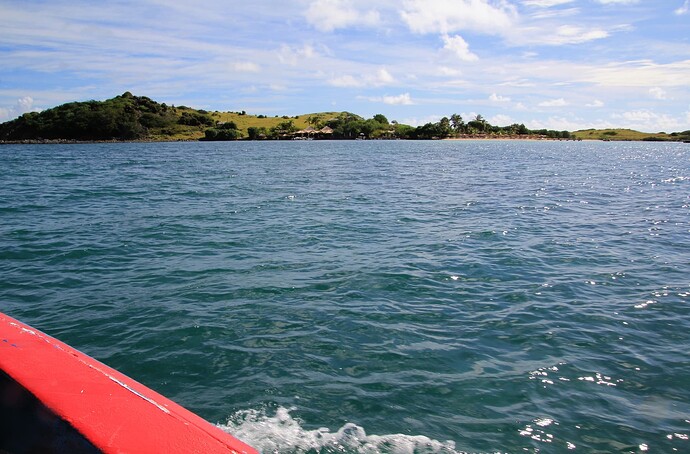 Sur le ferry ... en vue de Pinel