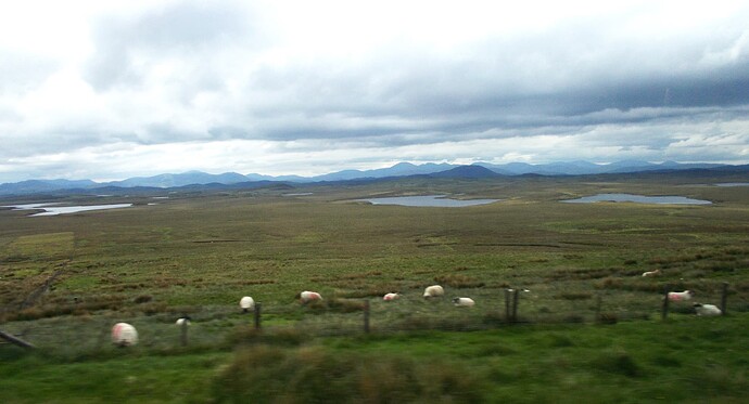 Lochs et montagnes