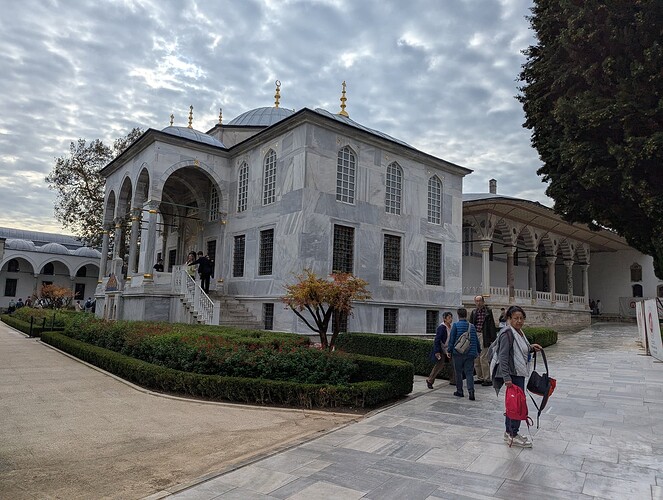 PXL_20251026_072435930_1