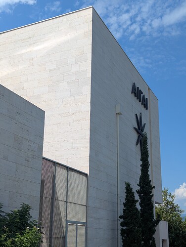 PXL_20250806_090016051_1