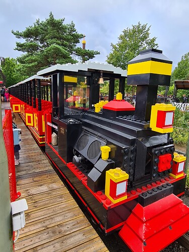 train Lego