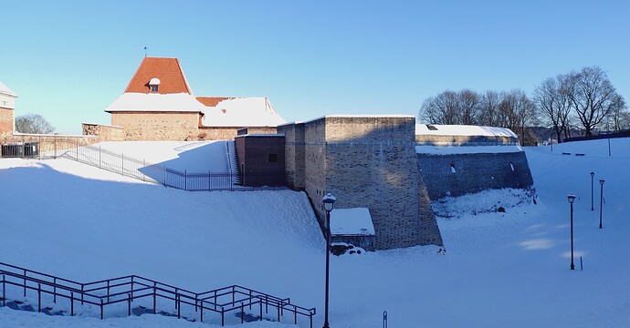 Bastion de l'artillerie et Lycée français (1)