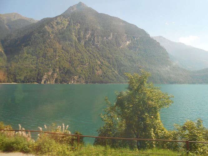 Avec le train Bernina Express de Chur jusqu’à Tirano (Italie) - Zoreillette