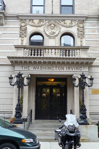 P1180065 203W 112 St