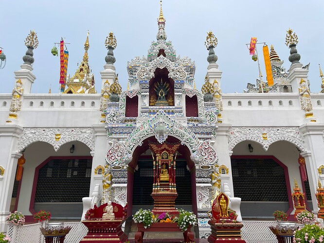 Wat Ming Muang