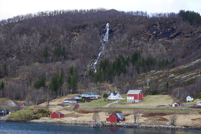 Express Côtier BERGEN / KIRKENES / BERGEN - cartesien