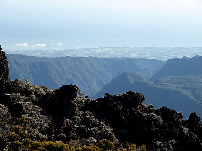 Traversée des trois cirques à pied et visite du sud - La-Corse-a-petits-pas Traversée des trois cirques à pied et visite du sud - La-Corse-a-petits-pas