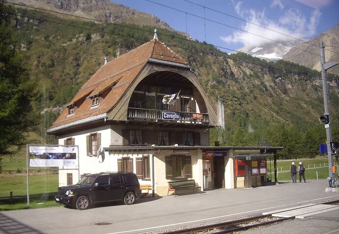 Avec le train Bernina Express de Chur jusqu’à Tirano (Italie) - Zoreillette