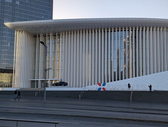 PXL_20251228_085845121_1