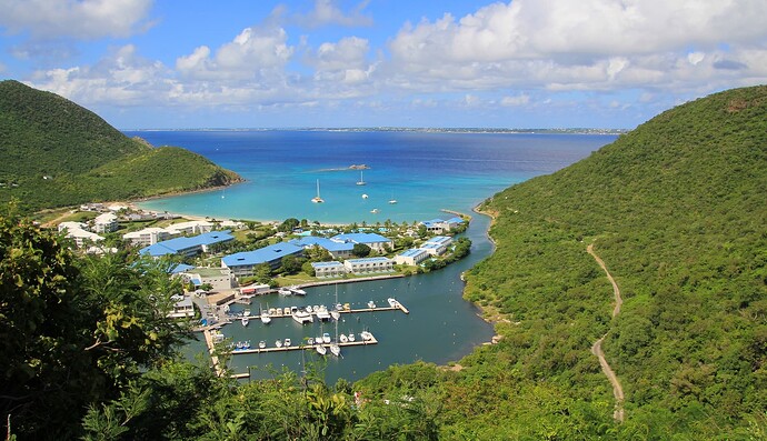 Anse Marcel depuis les hauteurs