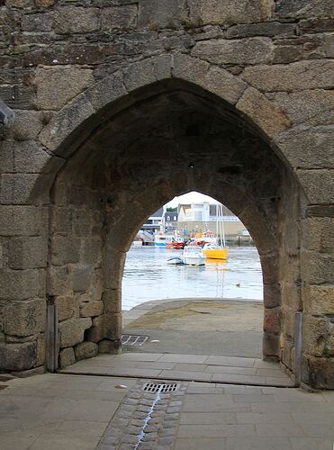 Souvenirs d’escapades en Bretagne, principalement dans le sud du Finistère. (seconde partie)  De Concarneau … aux îles des Glénan. - jem