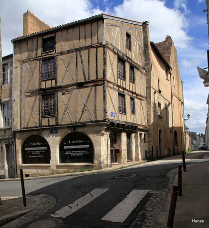 Poitiers, maison à pan de bois rue Saint-Germain