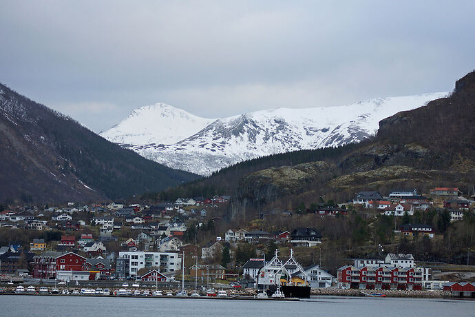 Express Côtier BERGEN / KIRKENES / BERGEN - cartesien