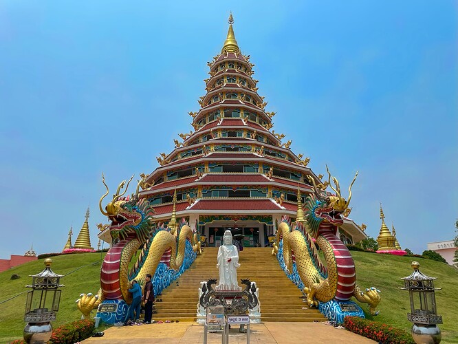 Wat Huay Pla Kang, pagode Phop Chok Dhamma