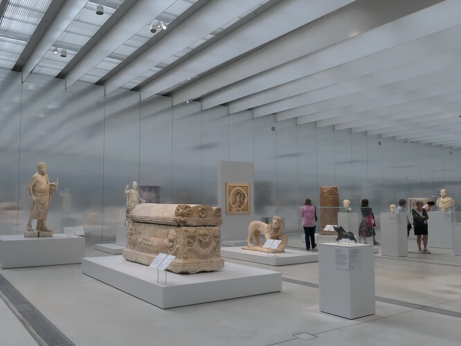 09_2_056_Louvre Lens, galerie du temps_P1093959rogné