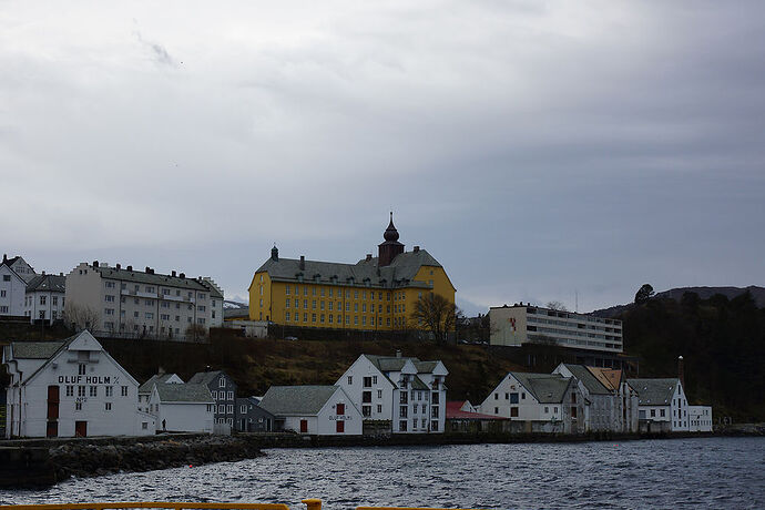 Express Côtier BERGEN / KIRKENES / BERGEN - cartesien