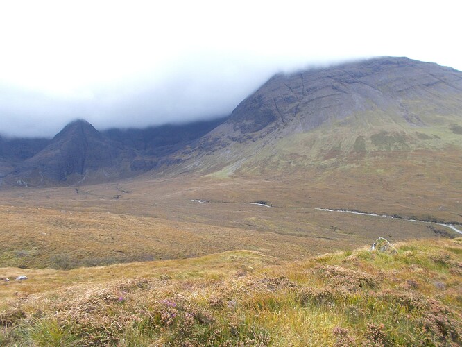 Chemin des Fairy Pools