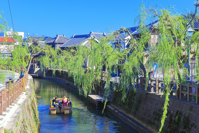 pixta_89762442_L