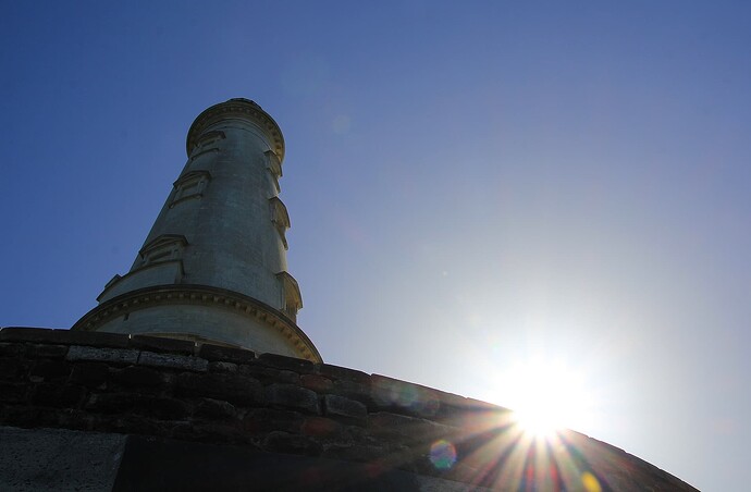 Au pied du phare