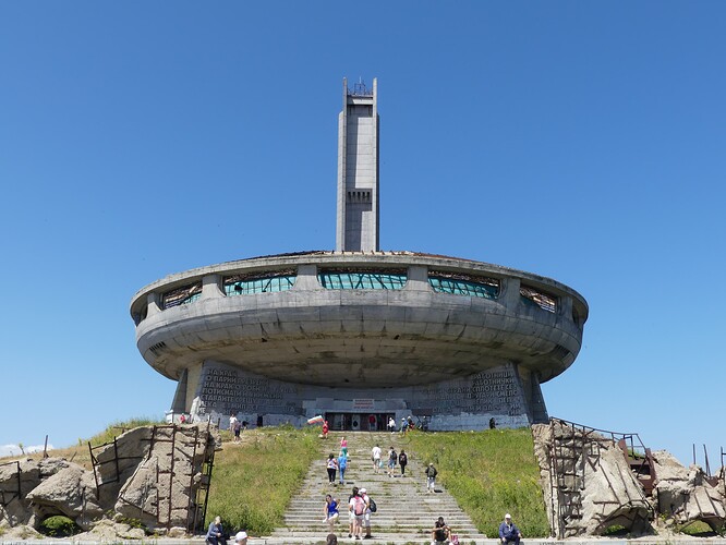 Monument de Bouzloudja