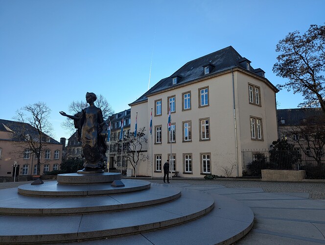 PXL_20251227_095942650_1