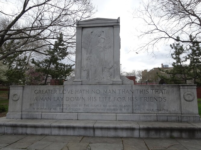 DSC06102 astoria park war memorial