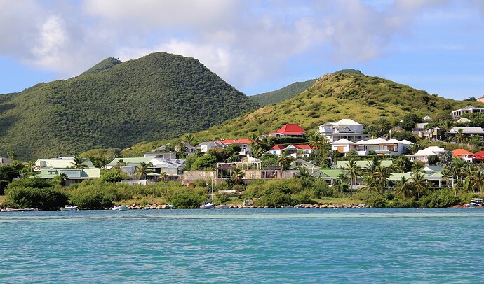 Les côtes de Saint-Martin s'éloignent ...