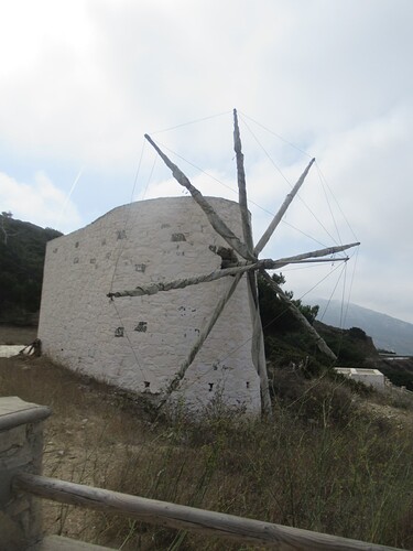 Le moulin de Piles et une vue du musée