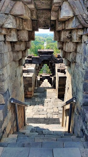 temple de borobudur (10)-optimize_v6pcubrn_1