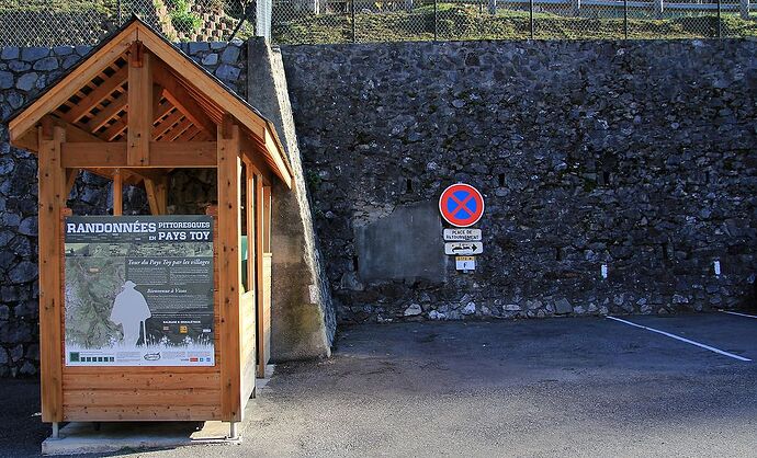 Dans les Hautes Pyrénées, teintes d'automne et blancheur hivernale - jem