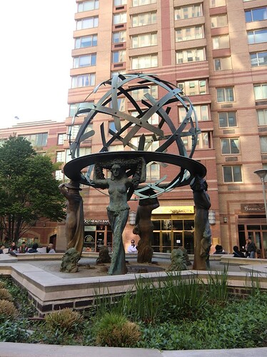 CIMG3135 urban plaza park