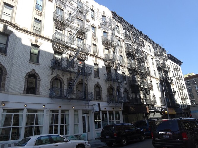 DSC04206 179 mulberry st