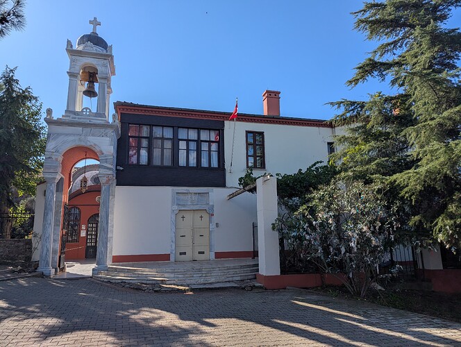 PXL_20251024_084333312_1