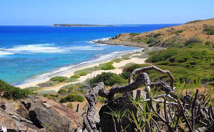 Plage sauvage côté nord