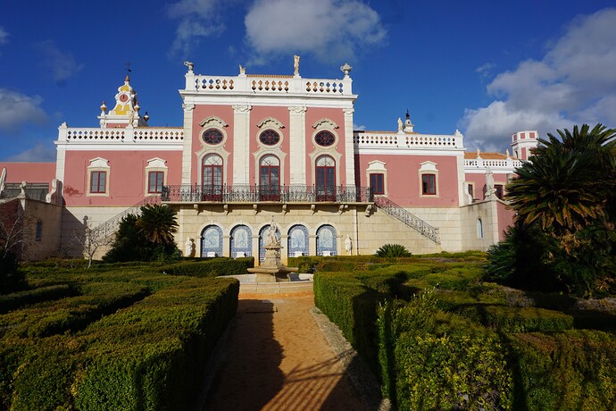 157 Palais Estoï