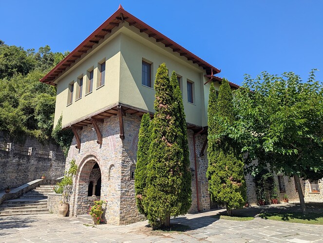 PXL_20250809_083517346_1