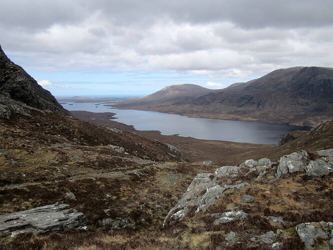 IMG_0649 - Fionn Loch vu du bealach Mheinnidh