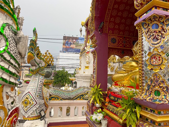 Wat Ming Muang