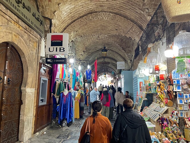Médina de Tunis : souk touristique