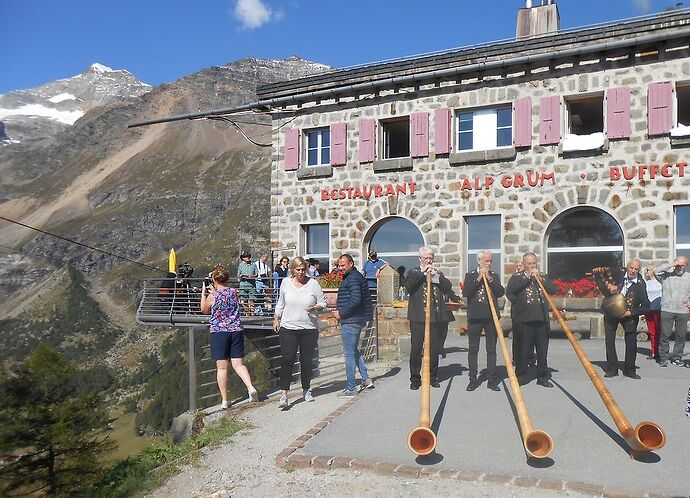 Avec le train Bernina Express de Chur jusqu’à Tirano (Italie) - Zoreillette