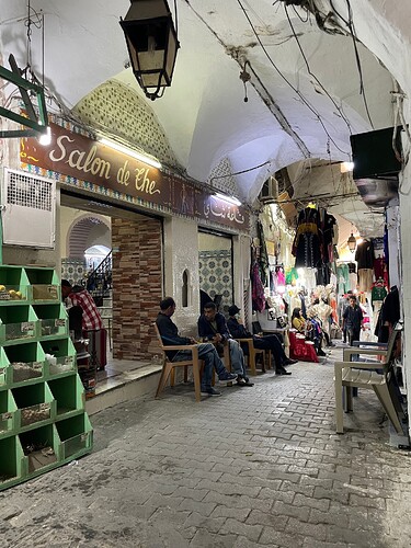 Médina de Tunis : souk touristique