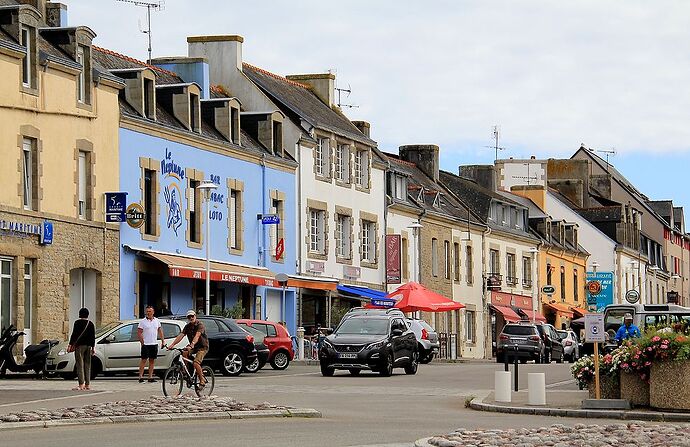 Souvenirs d’escapades en Bretagne, principalement dans le sud du Finistère. (seconde partie)  De Concarneau … aux îles des Glénan. - jem