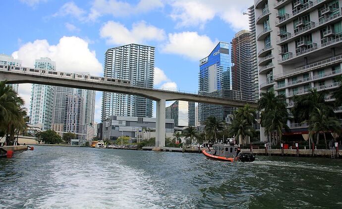 Petit ABCDaire de Miami, suite, de O (Ocean drive) à Z ... - jem