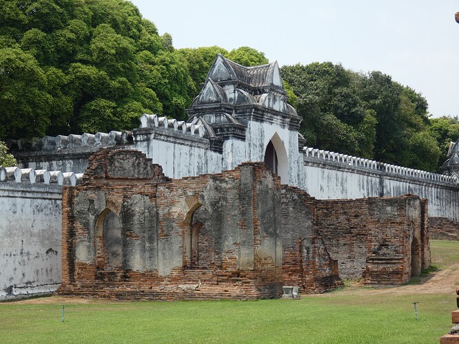 Phra Narai Ratchaniwet